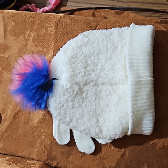 Girls White Knit Cap & Gloves-Fuzzy w/Sequin Heart & Pompom-NWT - Picture 5 of 6